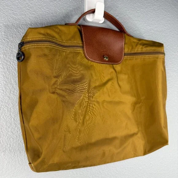 Longchamp Zip Tote - Picture 2 of 9